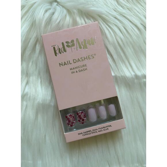 Red Aspen Nail Dashes- Rose Promenade (light pink bejeweled short, square nails) - Picture 5 of 7